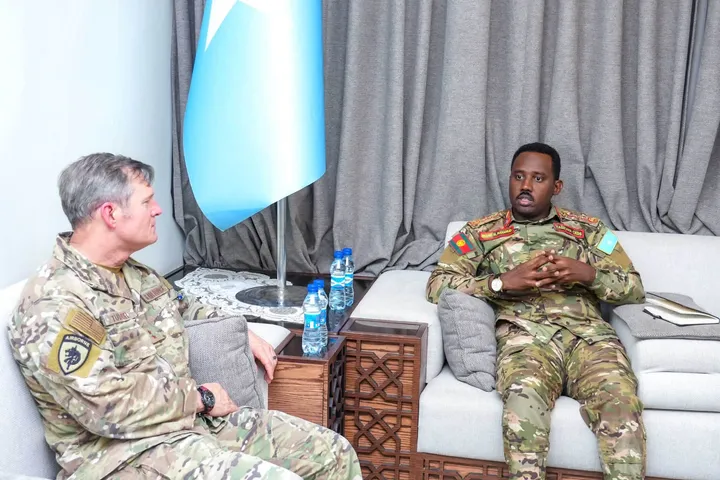 Soomaaliya iyo Mareykanka oo ka Wada Hadlay Xoojinta Iskaashiga Amniga iyo Militariga