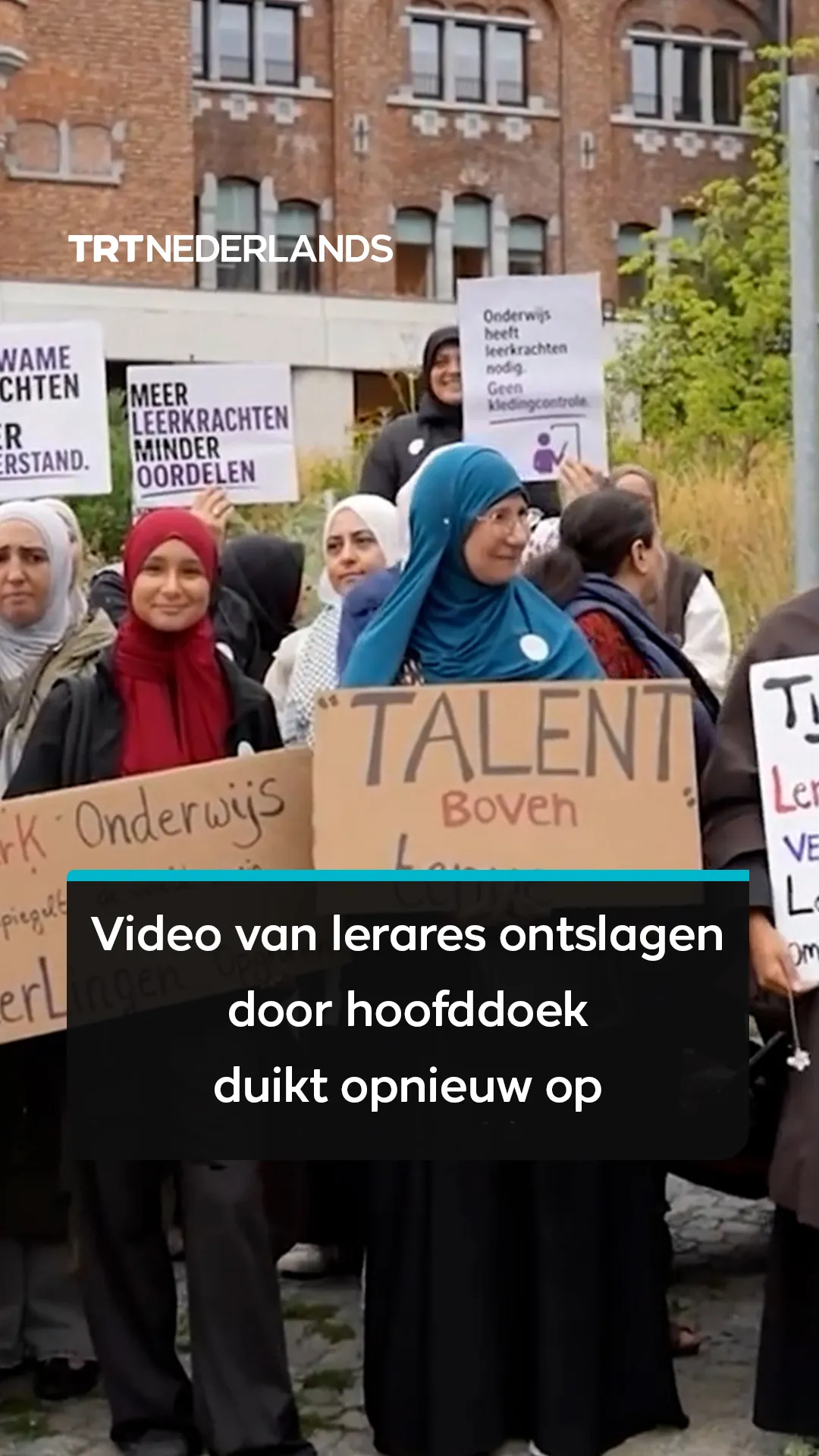 Voor het eerst in Vlaanderen wordt leerkracht ontslagen omdat ze met een hoofddoek les blijft geven