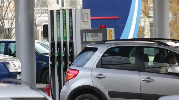 Od utorka skuplje gorivo u Hrvatskoj, benzin i dizel poskupljuju šest centi