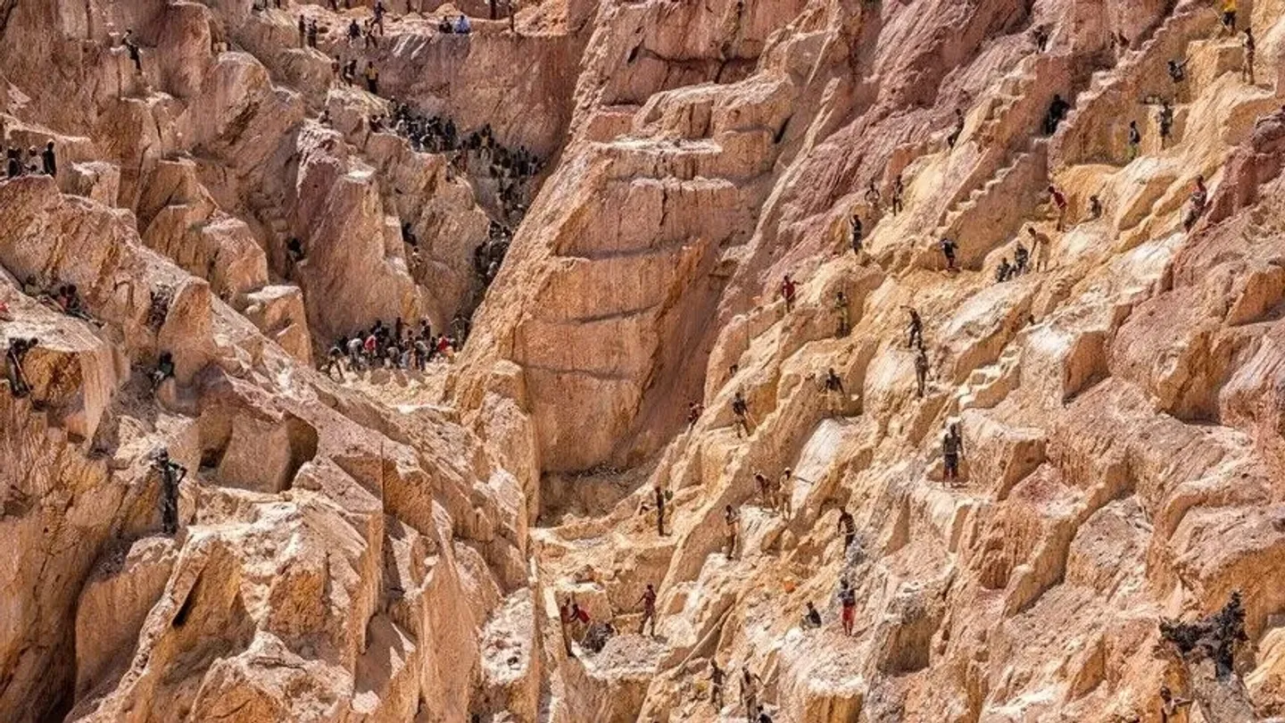 السودان.. مصرع 67 شخصاً جراء انهيار منجم للذهب في غرب كردفان