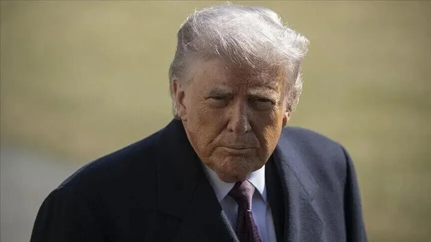Trump urdhëron hapa për heqjen e mallrave kanadeze nga prokurimet federale