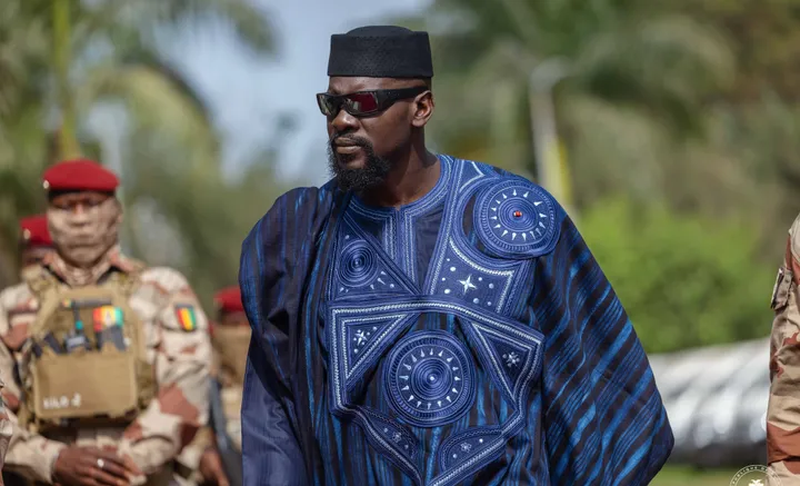La Guinée interdit France 24 après un qualificatif "inapproprié" à l’égard de Doumbouya