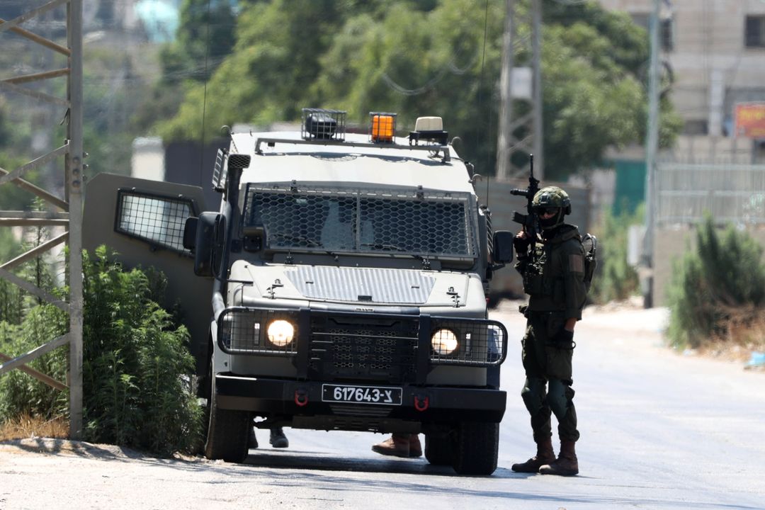 TRT World - Israeli forces arrest journalist, injure two Palestinians in occupied West Bank