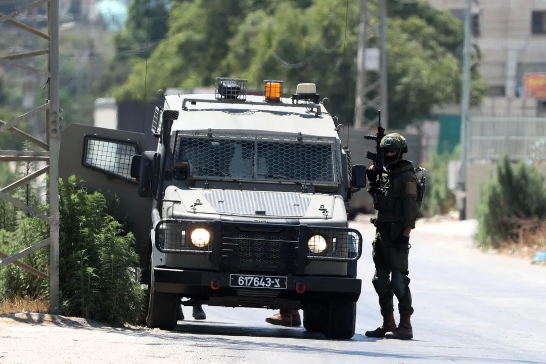 Israeli forces arrest journalist, injure two Palestinians in occupied West Bank