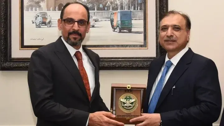 Shefi i inteligjencës turke viziton Pakistanin, në fokus siguria rajonale dhe bashkëpunimi dypalësh