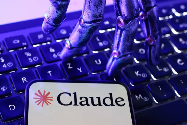 Claude уже выполняет четверть исследовательской работы Anthropic