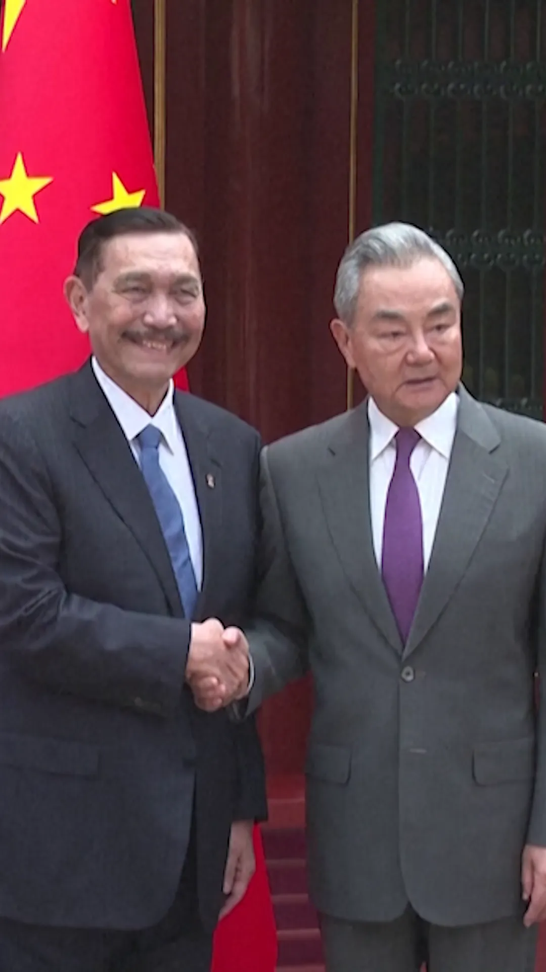 Menteri Luar Negeri China temui Ketua DEN Luhut Binsar Pandjaitan di Beijing