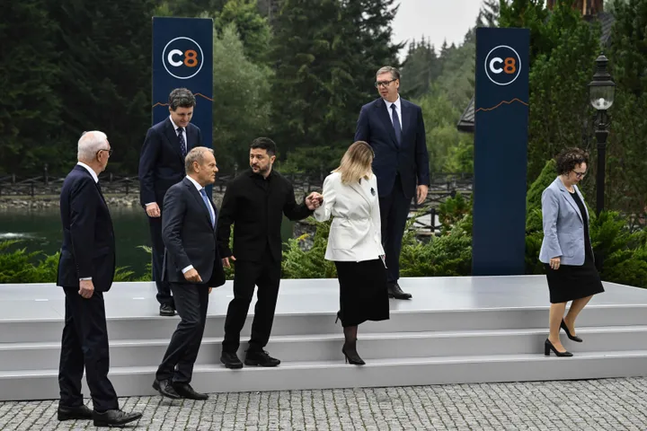 Zelenskyy hosts Carpathian countries summit in Ukraine