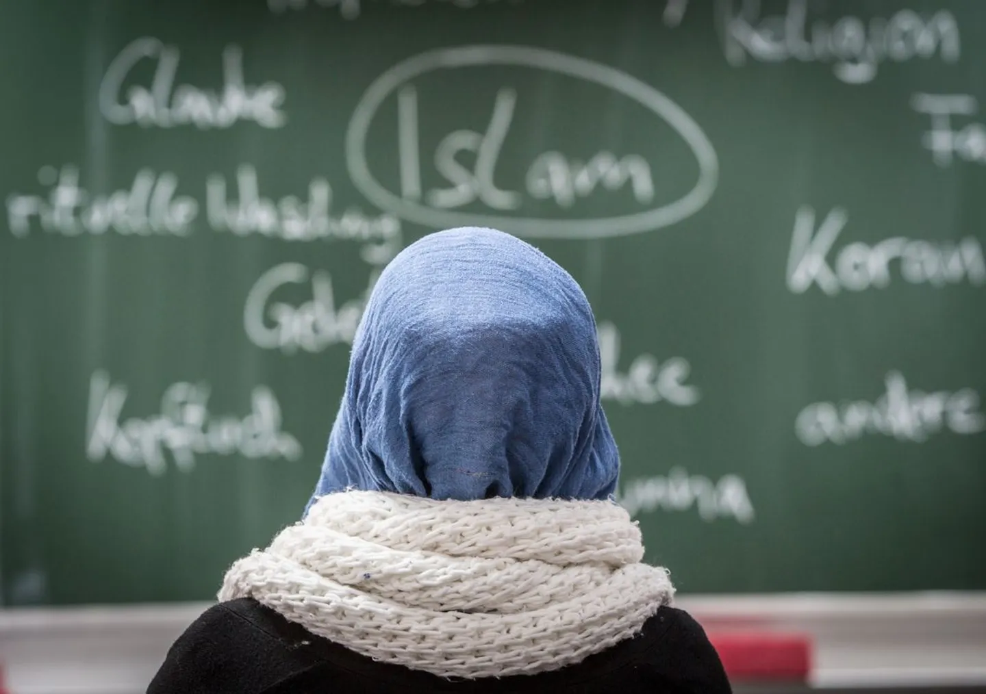 Warum Österreichs neues Kopftuchverbot umstritten bleibt
