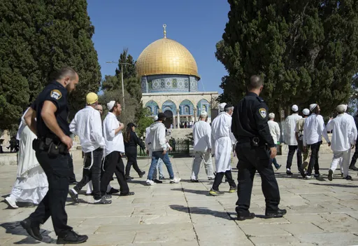 Une centaine de colons israéliens envahissent l'esplanade des Mosquées sous protection policière