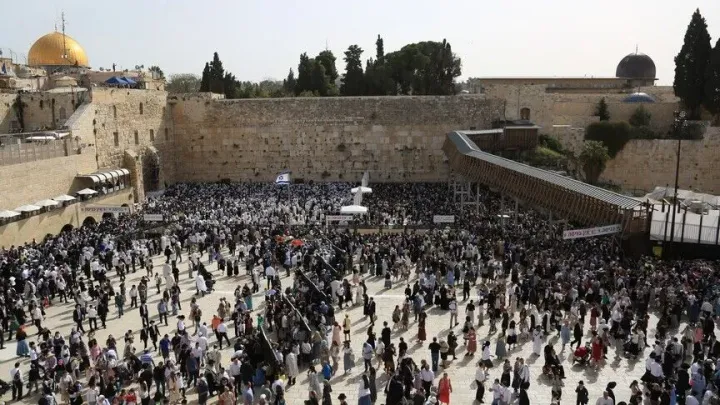 Netanyahu, ministri i hiljade Izraelaca ušli na plato Zida plača