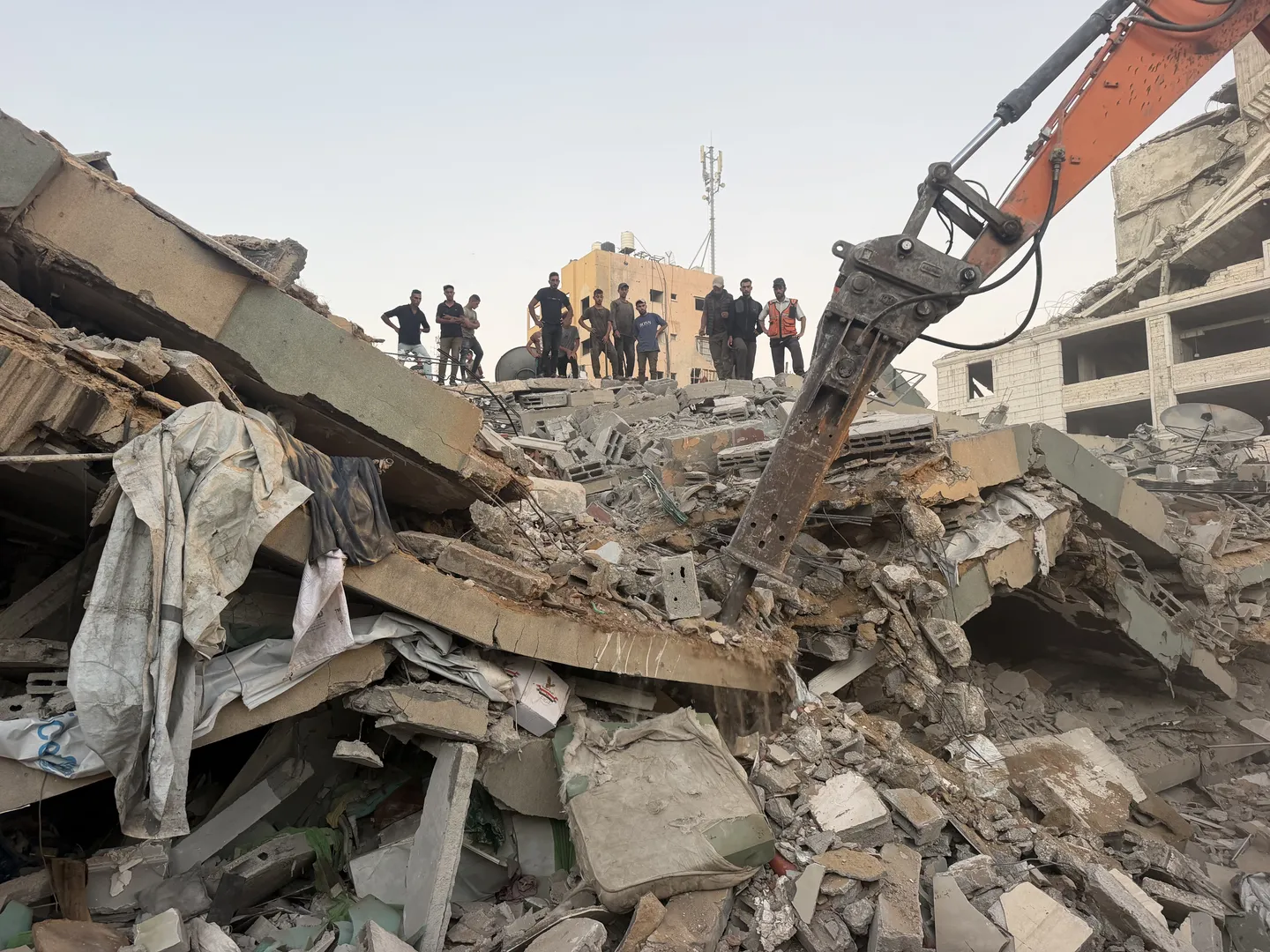 Gaza launches urgent emergency plan to evacuate and demolish 255 collapsing buildings