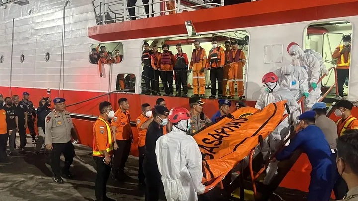 Korban meninggal KM Virgo menjadi 10 orang, tim gabungan siapkan operasi pembalikan kapal