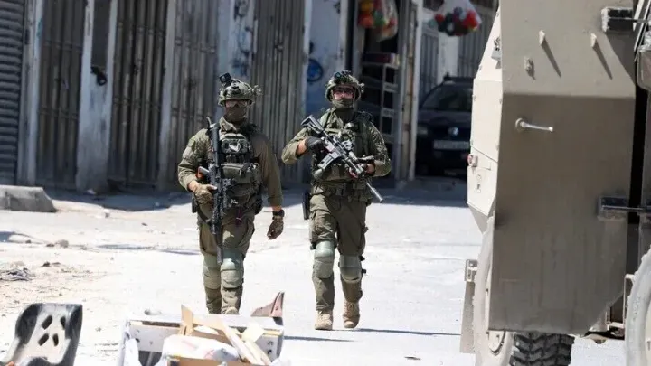 Izraelske snage upale u palestinski grad i opkolile džamiju sjeverozapadno od Istočnog Jerusalema