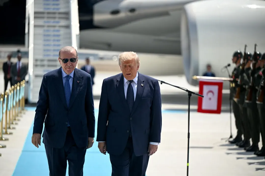 Fidan  Lehtësimi i sanksioneve CAATSA dhe zgjidhja e çështjes së S 400 në bisedimet Erdoğan Trump