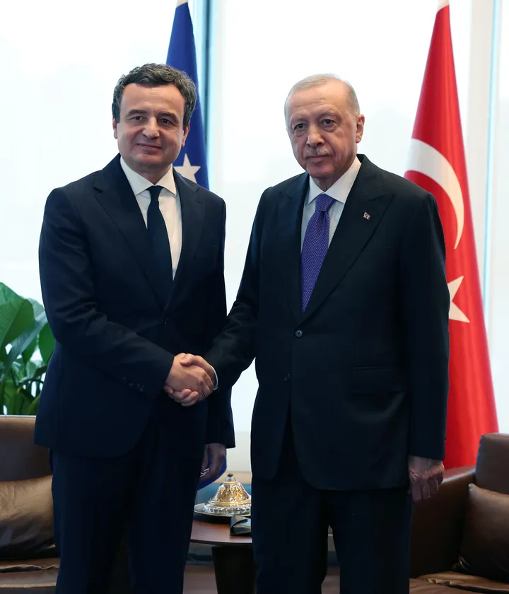 Presidenti turk Erdoğan takohet me kryeministrin kosovar Kurti në Nju Jork