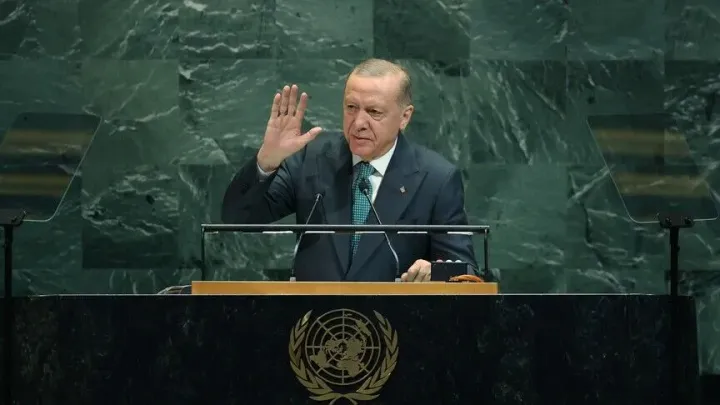 دوران: الرئيس أردوغان سيكون صوت المظلومين ومن ينتظرون العدالة في خطابه أمام الجمعية العامة