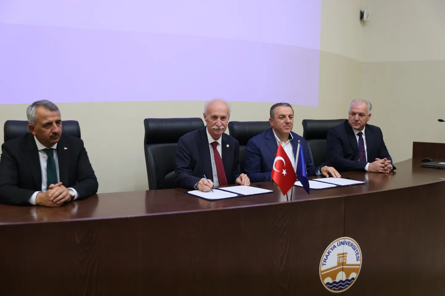 Nënshkruhet protokolli për trajnimin e punonjësve shëndetësorë të Kosovës në Türkiye