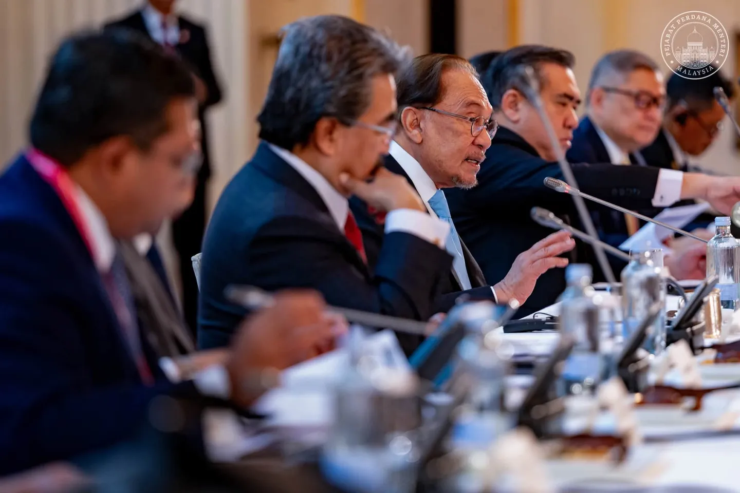 Anwar teroka pelaburan bernilai tinggi bersama 21 syarikat China