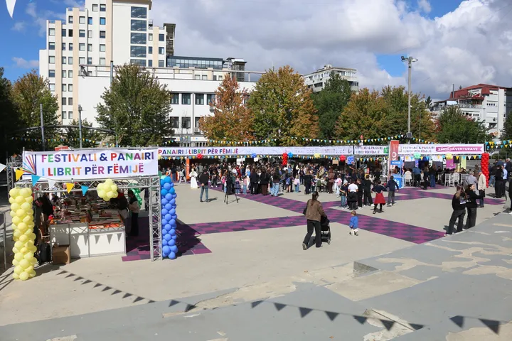 Prishtinë, hapet edicioni i katërt i Festivalit dhe Panairit të Librit për Fëmijë