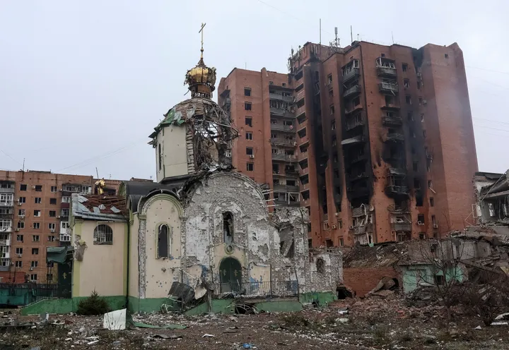Ночные удары России и Украины привели к жертвам и десяткам пострадавших