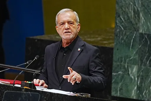 بزشكيان بالأمم المتحدة: ترمب نعتنا بالإرهابيين وإسرائيل هي "الإرهابي الحقيقي"
