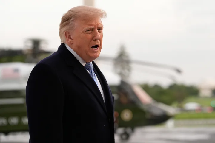 Trump muss verbannte US-Medien wieder ins Weiße Haus lassen
