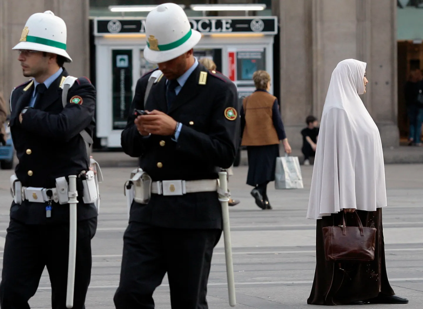 Italy bans burqas, niqabs in schools, caps pupils with poor Italian skills