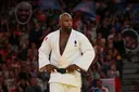 Visé par des attaques racistes, Teddy Riner affirme qu'il continuera à s'exprimer librement