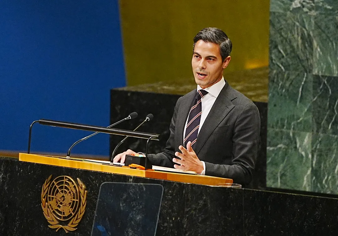 Minister-president hekelt ‘pogingen om het Internationaal Strafhof te ondermijnen’