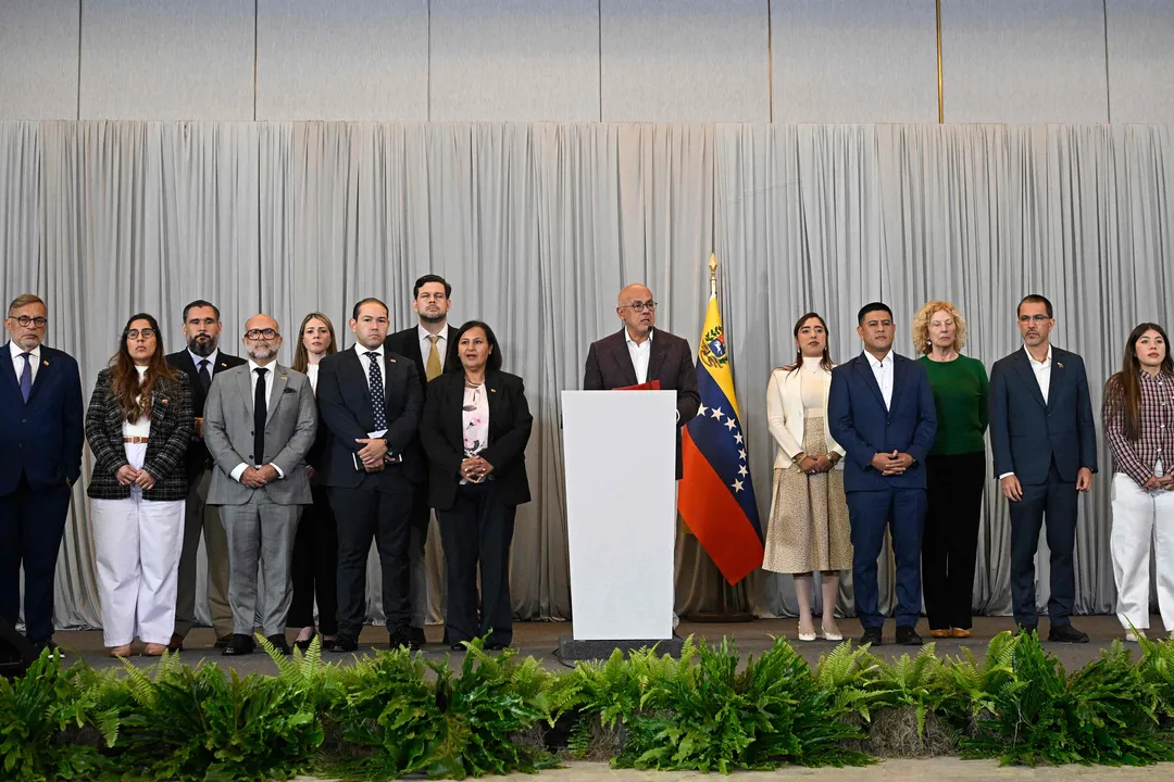 Gobierno y oposición de Venezuela avanzan en reforma judicial y excarcelaciones tras segundo diálogo