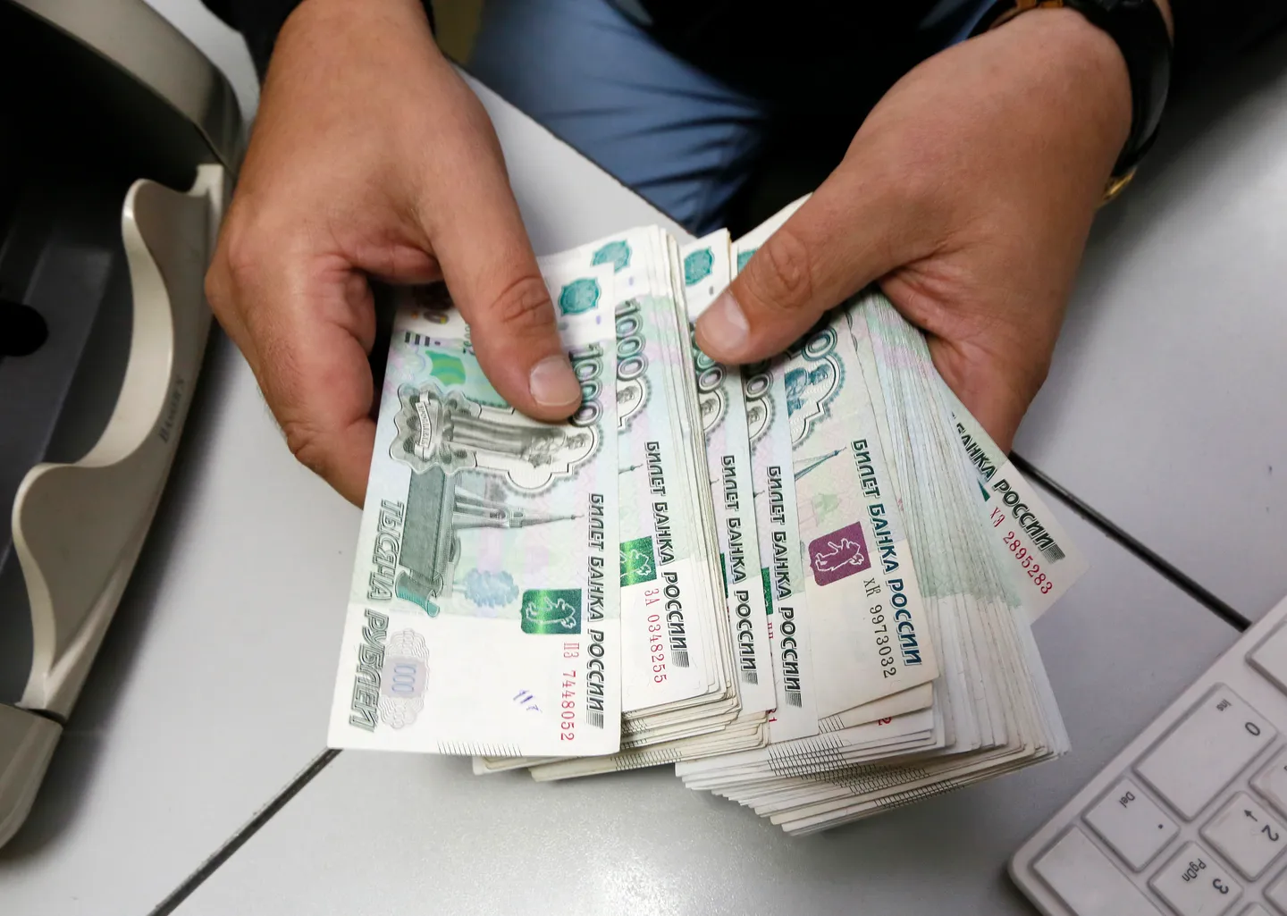 Тарифы ЖКХ в России могут вырасти рекордно за 17 лет