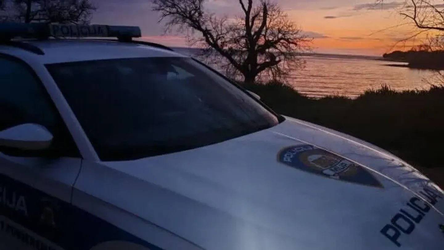 Hrvatska: Pet migranata poginulo u rijeci Kupi, još pet spasili policajci i mještani