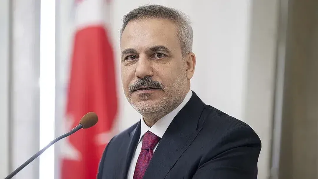 ministri-i-jashtem-turk-neser-per-vizite-ne-emiratet-e-bashkuara-arabe