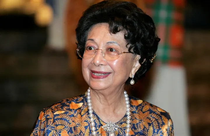 Siti Hasmah Mohamad Ali, wife of Malaysia's Mahathir Mohamad, dies aged 100
