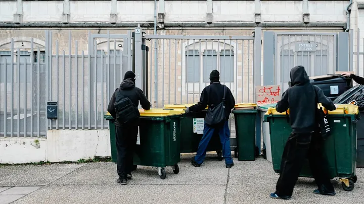 Des lycéens français giflés par des policiers: des avocats portent plainte
