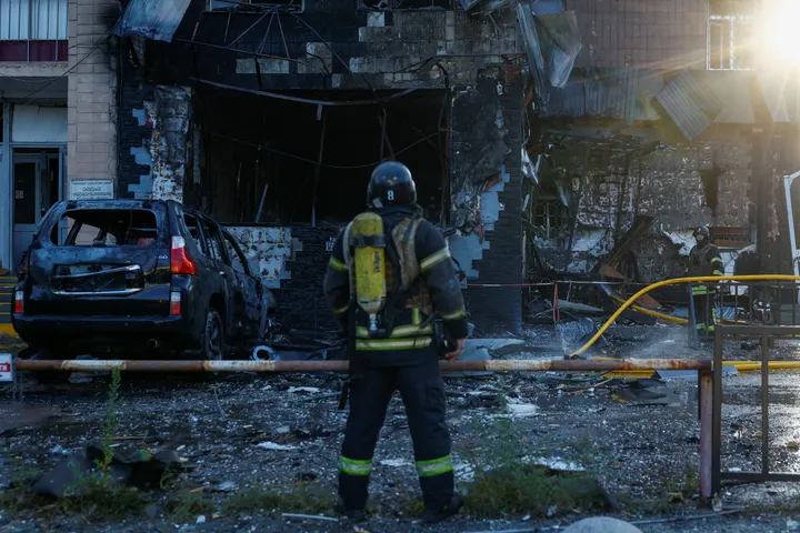 Russia kills two, including Azerbaijani national, in fresh Ukraine attacks: Zelenskyy
