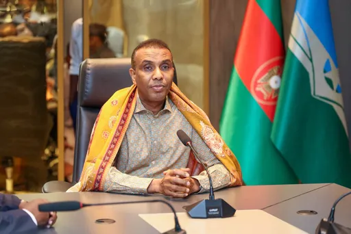 Ra’iisul Wasaare Xamsa oo bogaadiyey horumarka amniga, beeniyey in ciidamadu burbureen