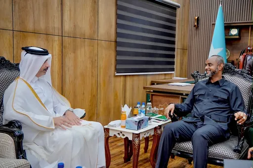 Guddoomiyaha Golaha Shacabka oo La Kulmay Safiirka Qatar si loo Xoojiyo Xiriirka Labada Dal