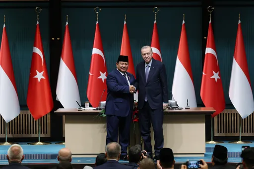 أردوغان يعرب لنظيره الإندونيسي عن ارتياحه للتضامن بين البلدين في المحافل الدولية