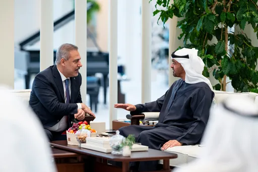 فيدان يعقد مباحثات في أبو ظبي ويلتقي رئيسَ دولة الإمارات محمد بن زايد