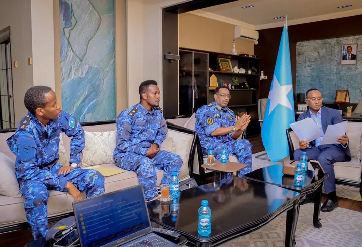 Guddoomiyaha SoDMA iyo Taliyaha Ciidanka Badda oo ka Wada Hadlay u Diyaar-garowga El Niño