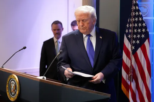 ShBA-ja monitoron rastin e murtajës pneumonike në Rusi, Trumpi pritet të flasë me Putinin
