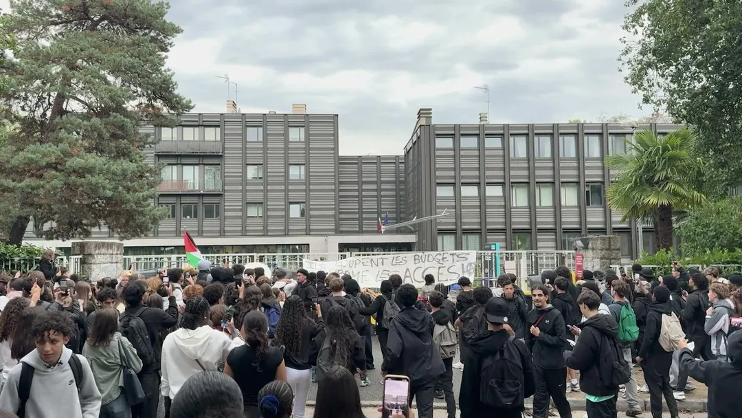 France: l’IGPN saisie après qu’un policier a blessé un lycéen au visage