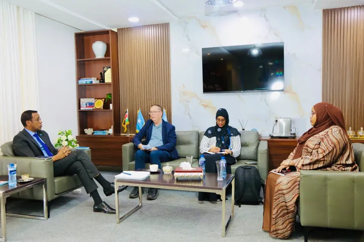 Soomaaliya iyo UN-Habitat oo ka Wada Hadlay Guriyeynta iyo Horumarinta Magaalooyinka
