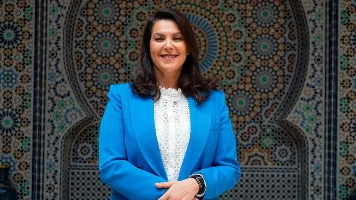 العاهل المغربي يكلف فاطمة الزهراء المنصوري برئاسة الحكومة كأول امرأة تتولى المنصب
