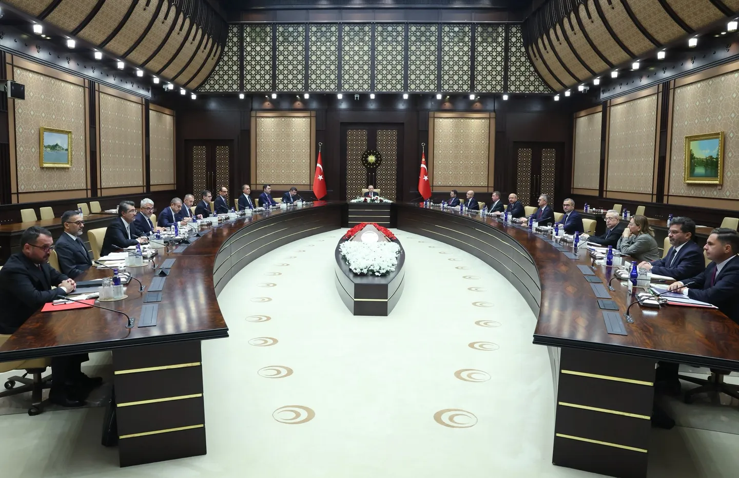 أردوغان يترأس اجتماعاً لبحث تطورات أسواق رأس المال وإجراءات تصفية الصناديق