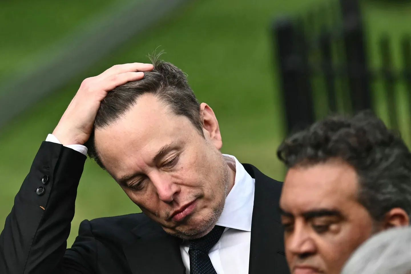 Musk ordered cuts to Ukraine's Starshield services, report says