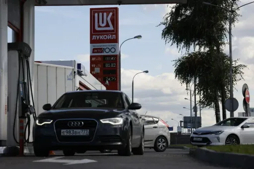 Rusia zgjat deri më 31 tetor ndalimin e eksporteve të naftës dizel dhe karburantit detar