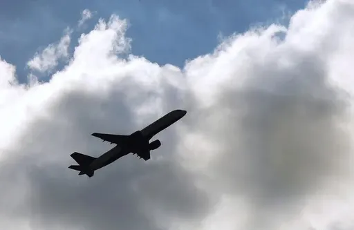 Grindja midis pilotëve thuhet se shkaktoi kodin e rrëmbimit të fluturimit Dubai-Tel-Aviv